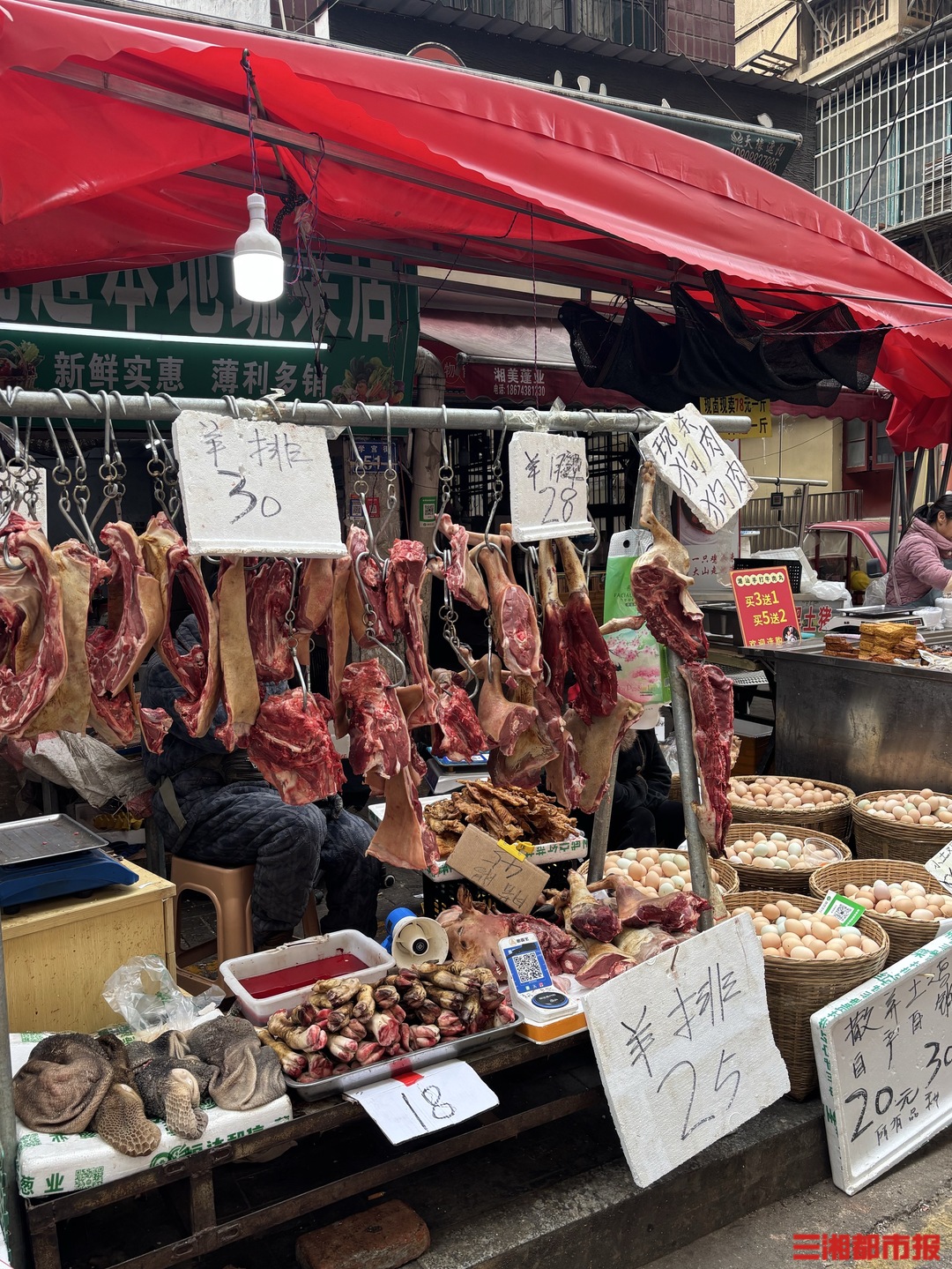 暖冬“羊”气足，羊肉每公斤降至60元，餐饮店应季更新羊肉菜单